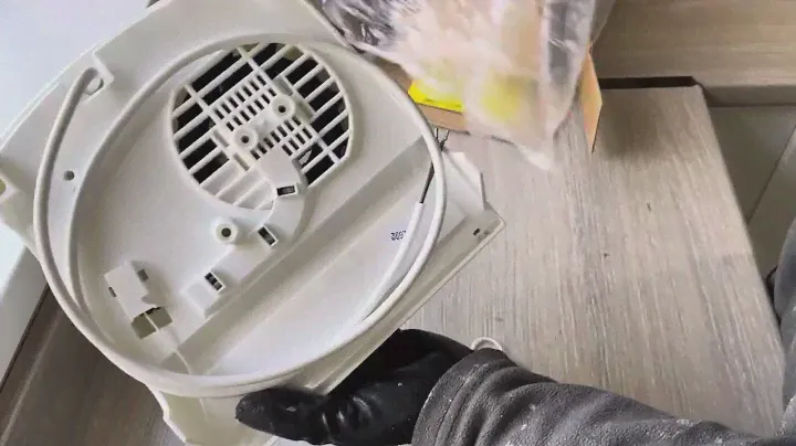 Unboxing WINTERWARM WWDF20E WALL-FAN HEATER 2000W 229MM X 242MM